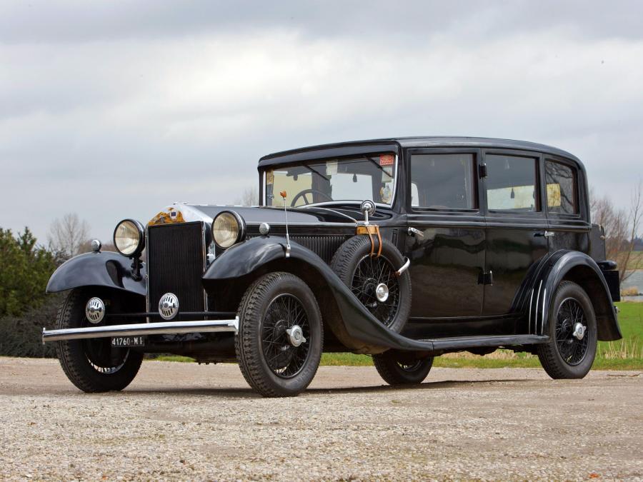  Lancia Astura Limousine 1932 года  (фото 17 из 17)